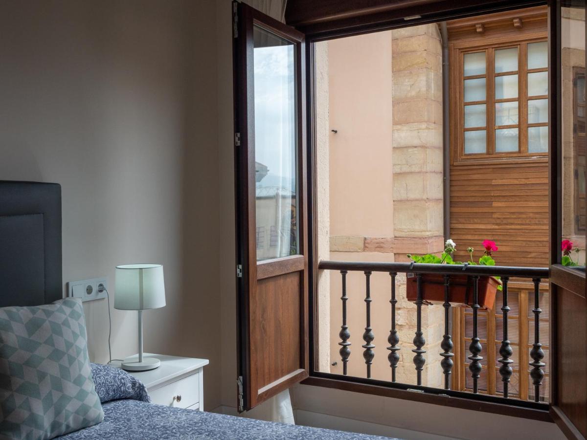 Apartantiguo San Isidoro10 Oviedo Eksteriør bilde